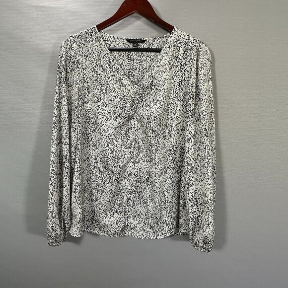 Banana Republic Blouse Womens Medium Animal Print Top Long Sleeve Popover - Picture 1 of 7
